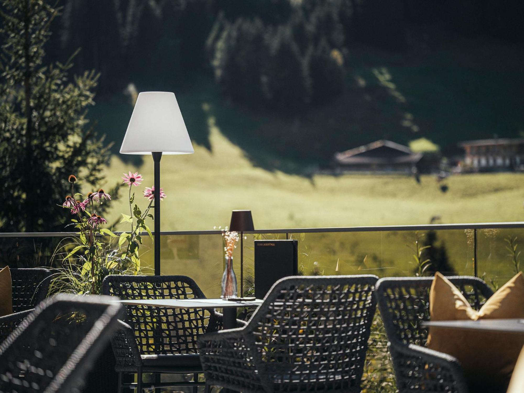 Hotel Bergkristall Zillertal - Adults Only 14 Years Plus Хиппах Экстерьер фото